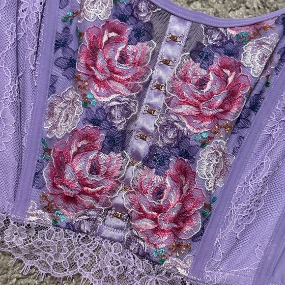 Corset lavender roses Victoria Secret. - Picture 7 of 7